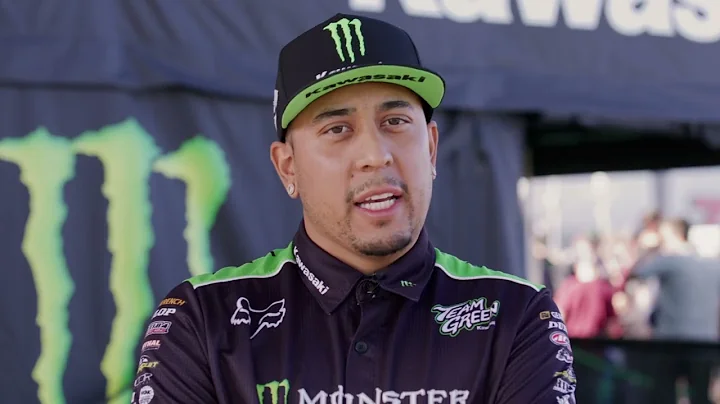 Dunlop Presents: THE RIGHT HAND: Jason Montoya wit...