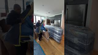 moving into my new apt!! (AHHH)