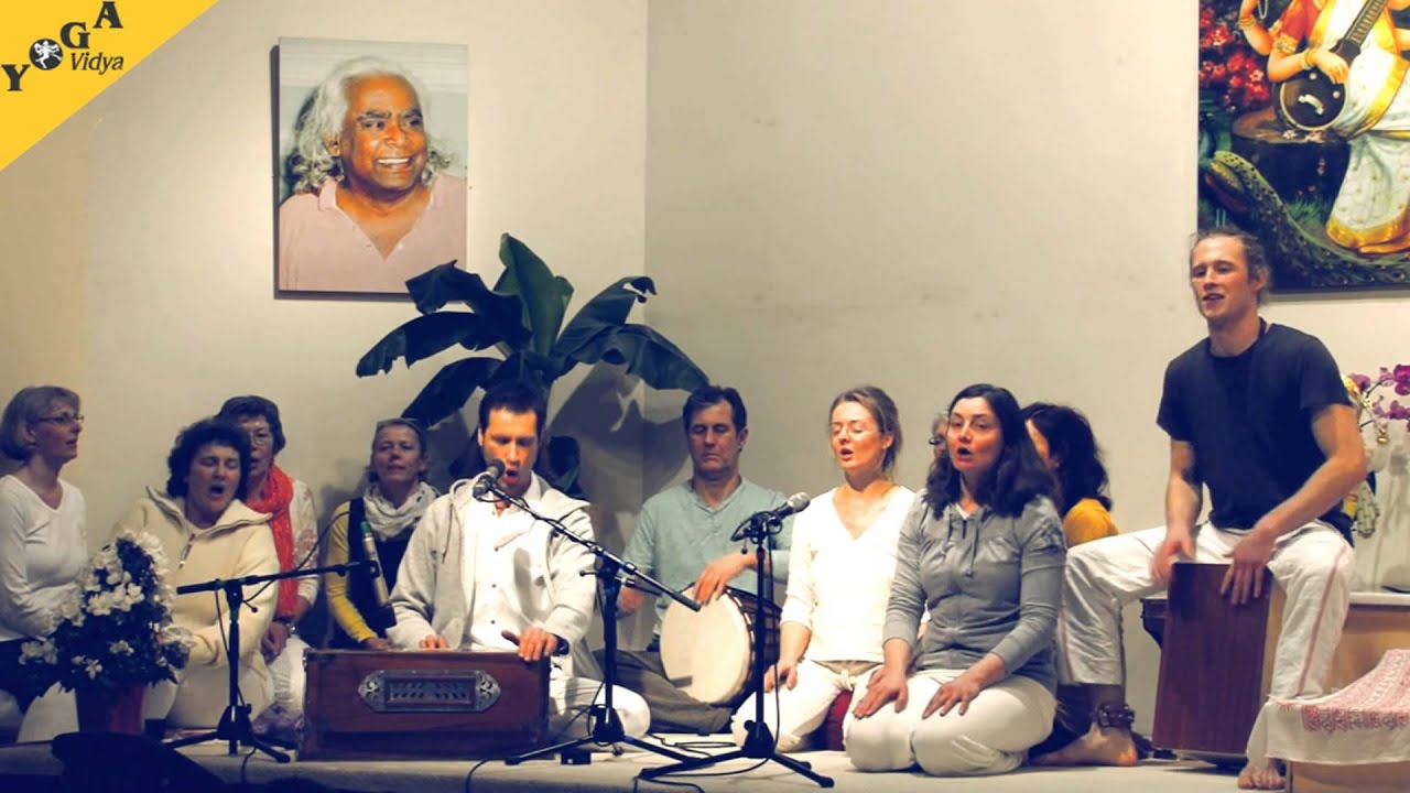Om Namah Shivaya - Sundaram mit Seminargruppe meditation for anxiety