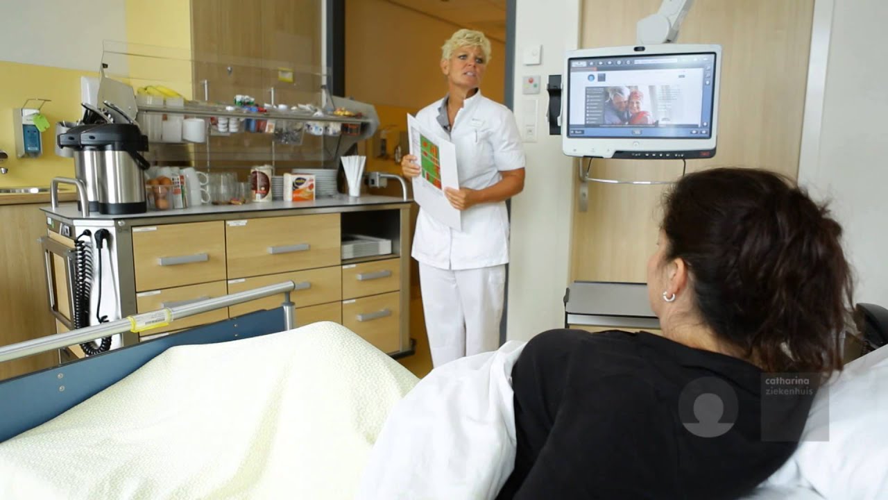 Broodserveerwagen in het Catharina Ziekenhuis in Eindhoven