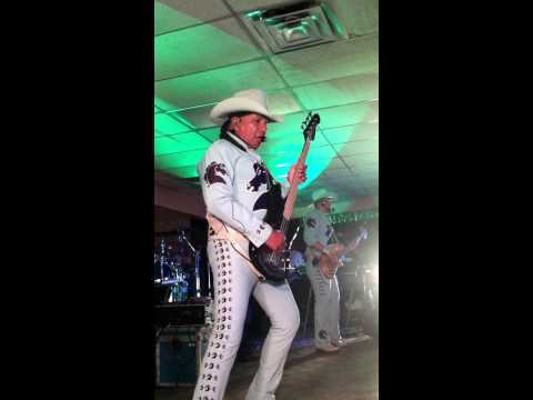 BRONCO--DEJAME AMARTE OTRA