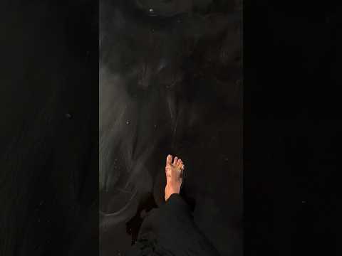 Пляж с черным песком🖤 остров Тенерифе #путешествия