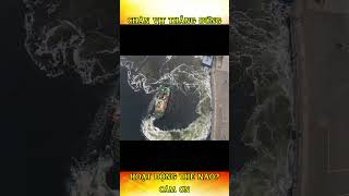 Vertical propeller: A masterpiece of engineering beneath the ship's hull.