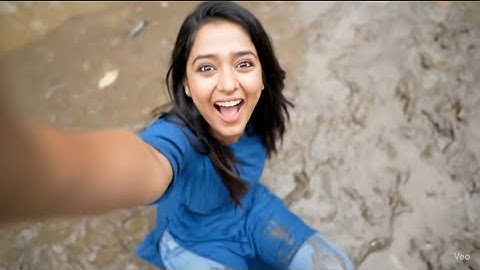 Ek Vlogger Ladki Ka Crazy Safar - Google Veo 3 Vlog Day 1