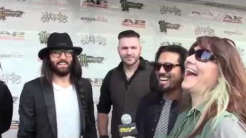 Ronni with Pop Evil - APMAs 2016