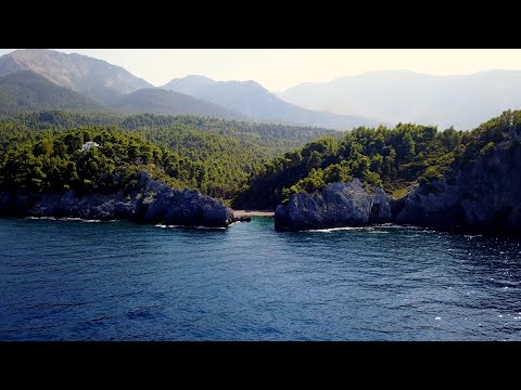 Βίντεο: Πού είναι οι καθαρότερες παραλίες στην Κριμαία