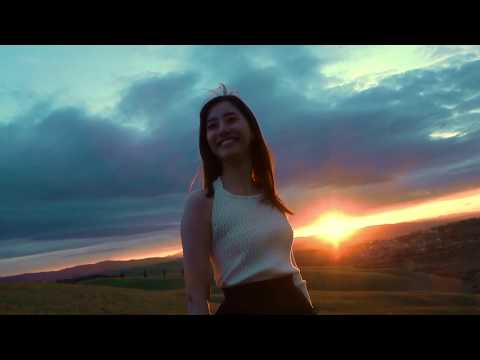 新木優子 写真集のイタリアロケに完全密着!? 自身初のドキュメンタリー映像