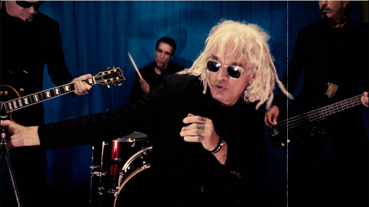 EmÉritos -  Diferente