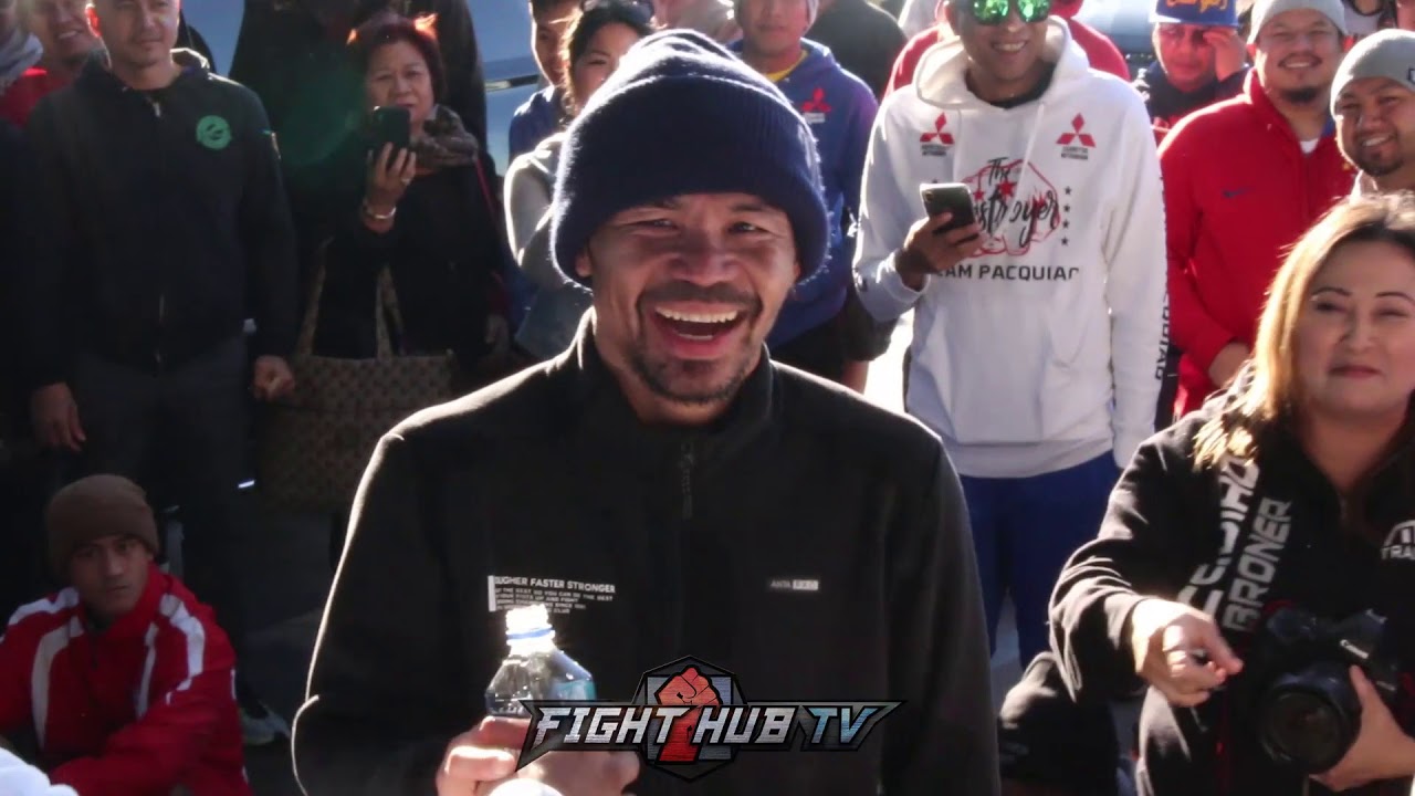 broner vs pacquiao stats PACQUIAO LAUGHS AT SOMEONE GETTING SPLASHED WITH WATER IN THE FACE