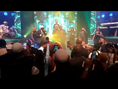 MI Abaga Performs