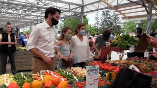 Trudeau, family, visit farmers market on Canada Day