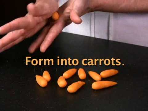 Видео рецепт Морковки из марципана