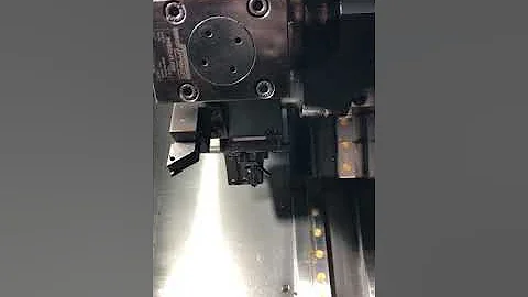 Doosan Lynx 220LYC CNC Universal Turning Center