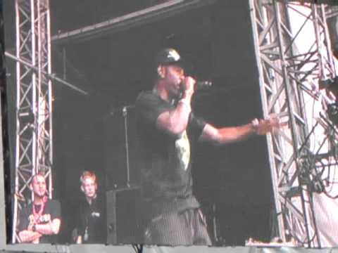 Dizzee Rascal - Fix Up, Look Sharp (Live at V Festival 2009)
