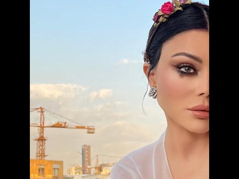 هيفا وهبي في حوض السباحة مايوه مثير يكشف مفاتنها وتعل ق على صورة ب واوا