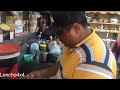 El marisquero preparando unos callos de robalo en Mexicali