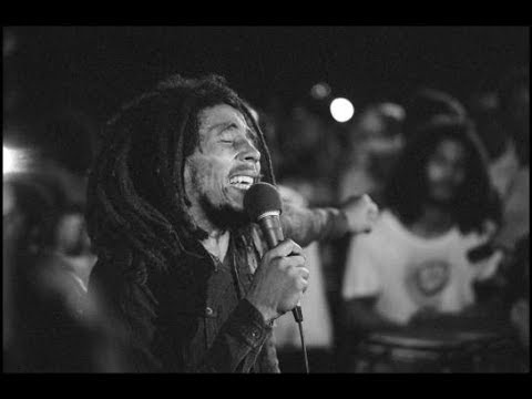 BOB MARLEY LIVE! 写真集 BOB MARLEY LIVE! 写真集 Bob Marley and the Wailers - Bob
