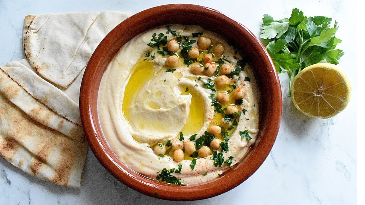 الحمص الفلسطيني الأصلي بكل تكات المطاعم وسر نعومته ولونه الفاتح