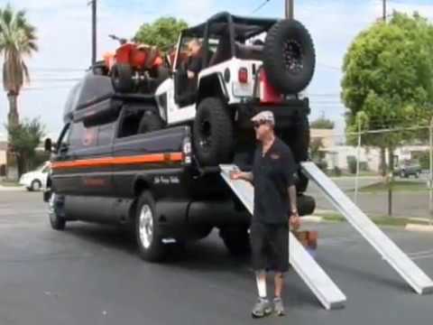 Ford F-750 Dunkel Luxury Hauler
