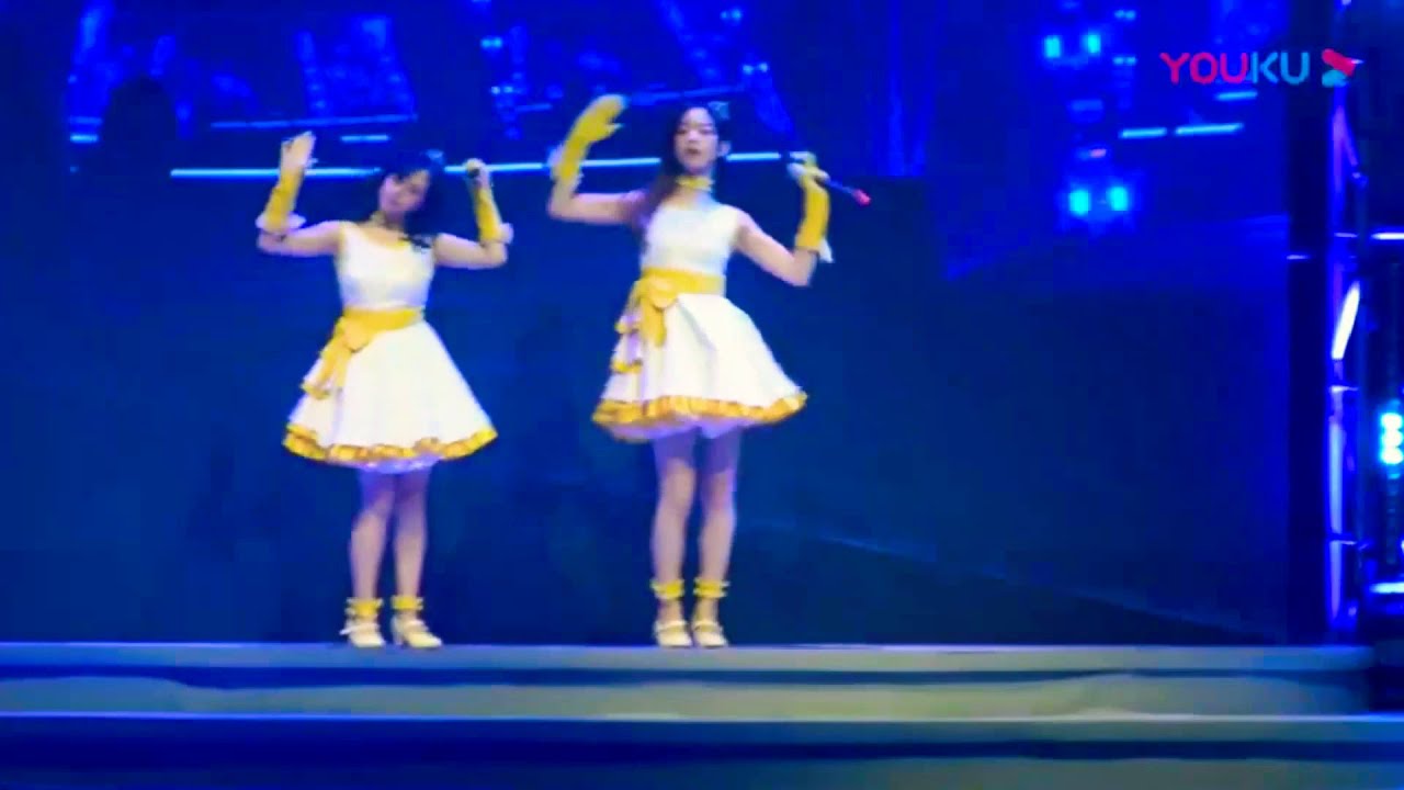 Pun bnk48 & Zara jkt48  perfom in Group Asia Festival 2019 in Shanghai HD