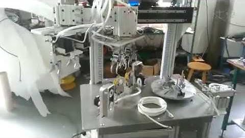 Automatic cable winding and binding machine