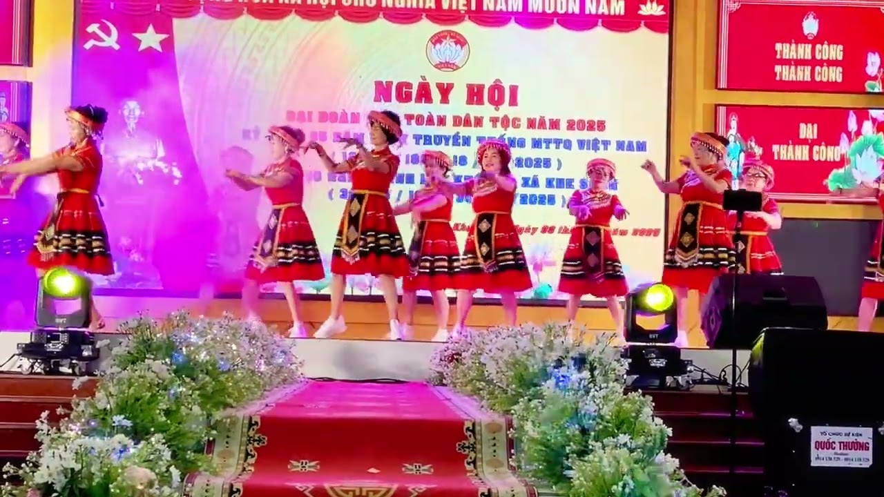 Vương vấn chợ tình. Do đội múa dân vũ Thiên Phú khe sanh Quảng Trị thực hiện 