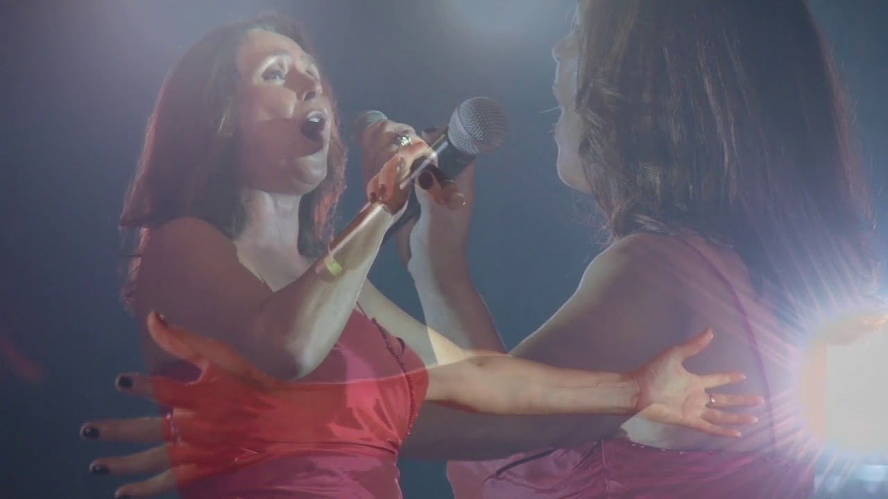 Forever Band & Wendy Van Wanten: La Spagnola (stretti stretti)