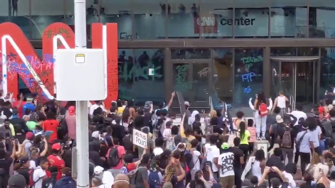 CNN in Atlanta under ATTACK - YouTube