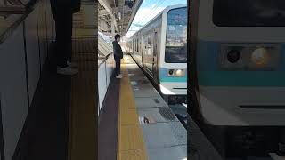JR東日本長野支社の大糸線に幕式普通列車松本行きが到着する