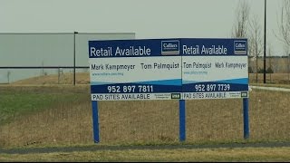Local mayors worry about empty mall space, rethink retail