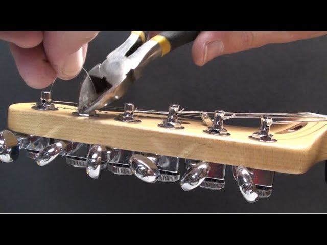 The Benefits of Locking Tuners and How to Use Them - D'Angelico Guitars