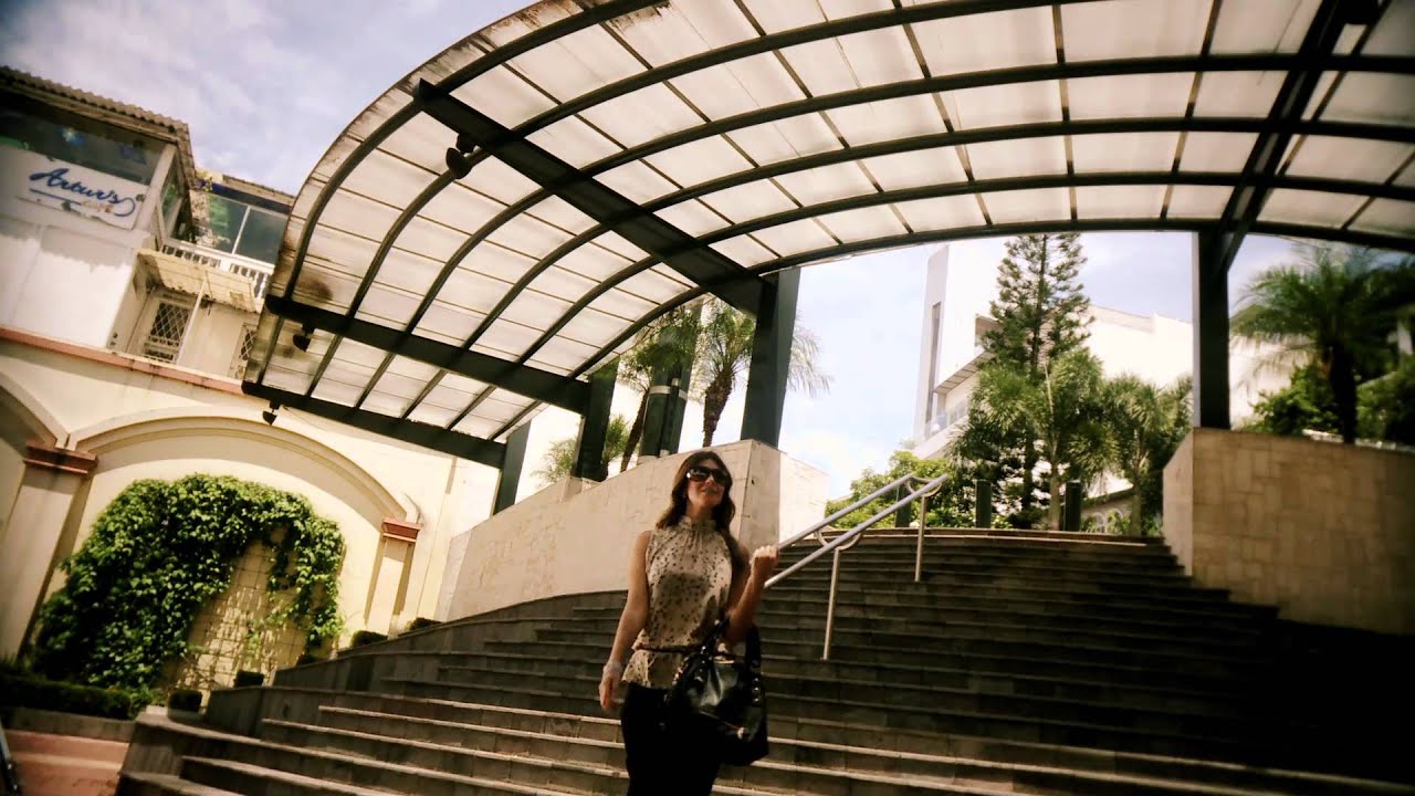 Tendencia Citadina Chic De Prati para Mamá - YouTube