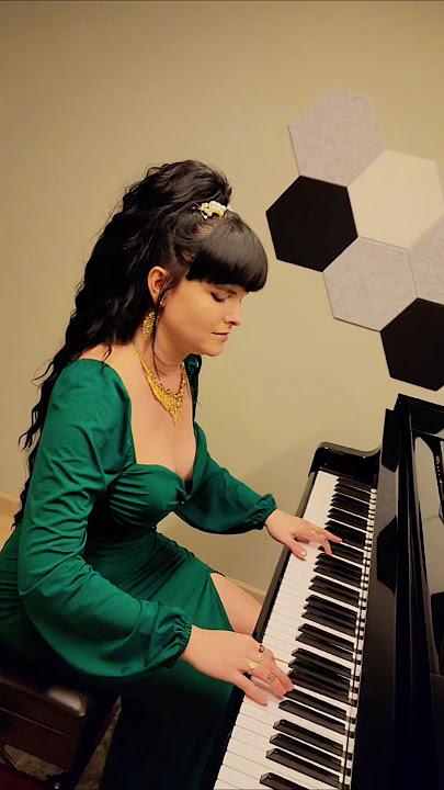 'River flows in you' Yiruma 🍃 #yiruma #riverflowsinyou #pianist