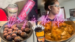 VLOG | I Went For Pepper, Came Out With More + Cooking Meals