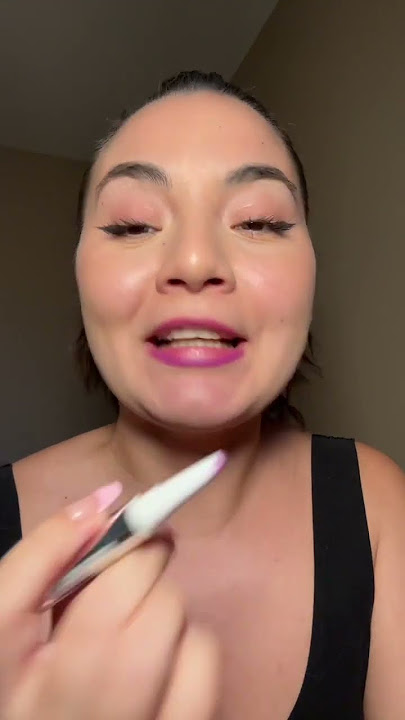 Testing a Green Lipstick (Mac Squirt Gloss)