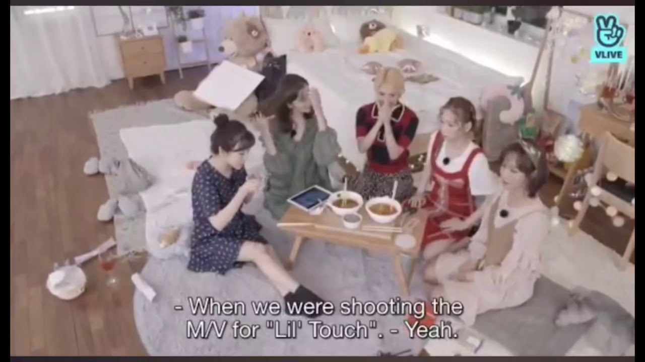 [Accident] Taeyeon hurts her neck during Lil’Touch MV making (with her explanation)