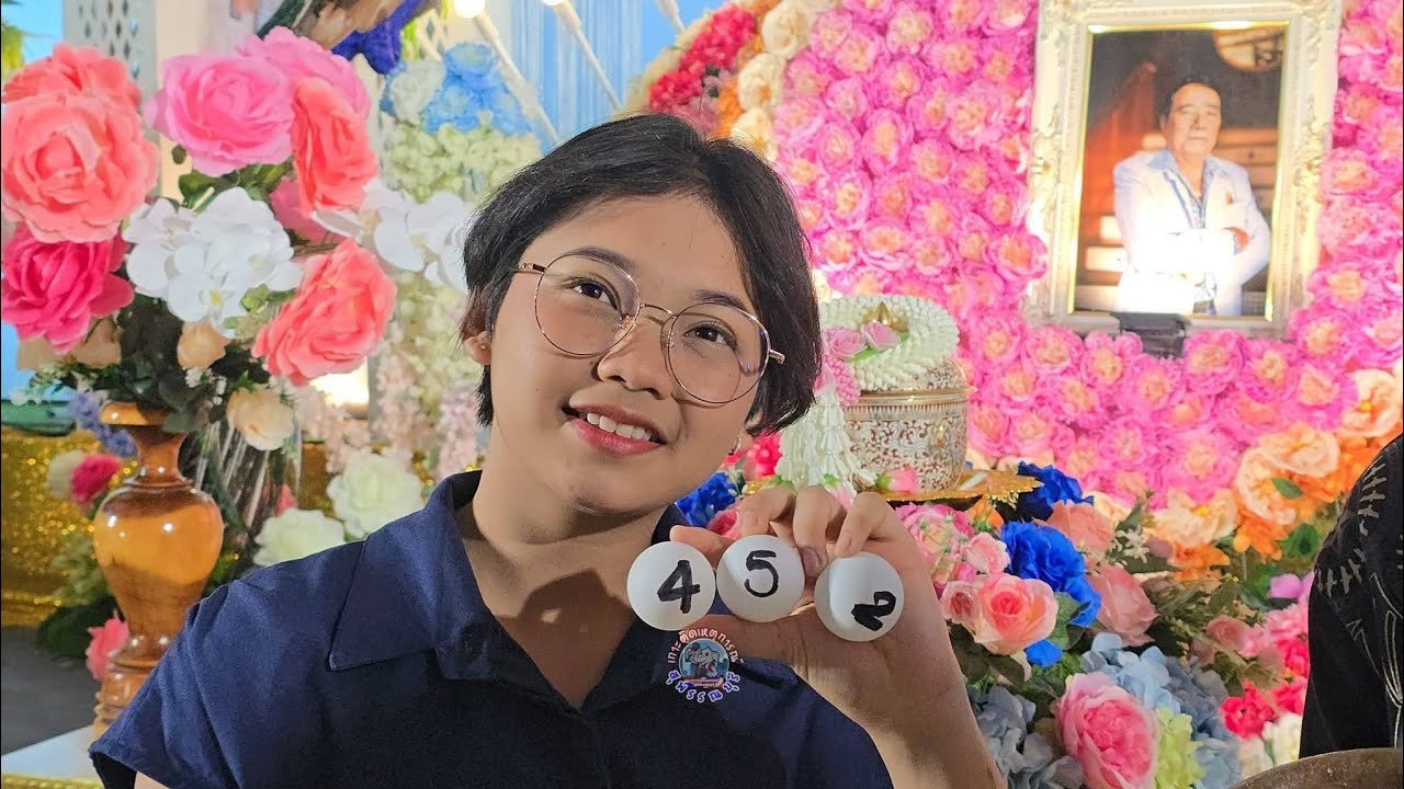 รวยๆปังๆวันนี้ใครอย่าลืมเลขลูกสาวย่าชอบเล่าสตอรี่ กำลังถ่ายทอดสด!