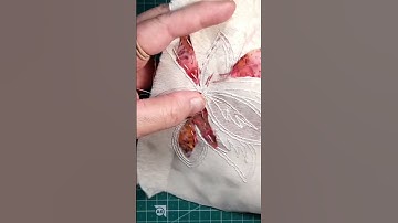 Hand sewn Fabric Collage Art from a few fabric scraps and some running stitch embroidery #diy #craft