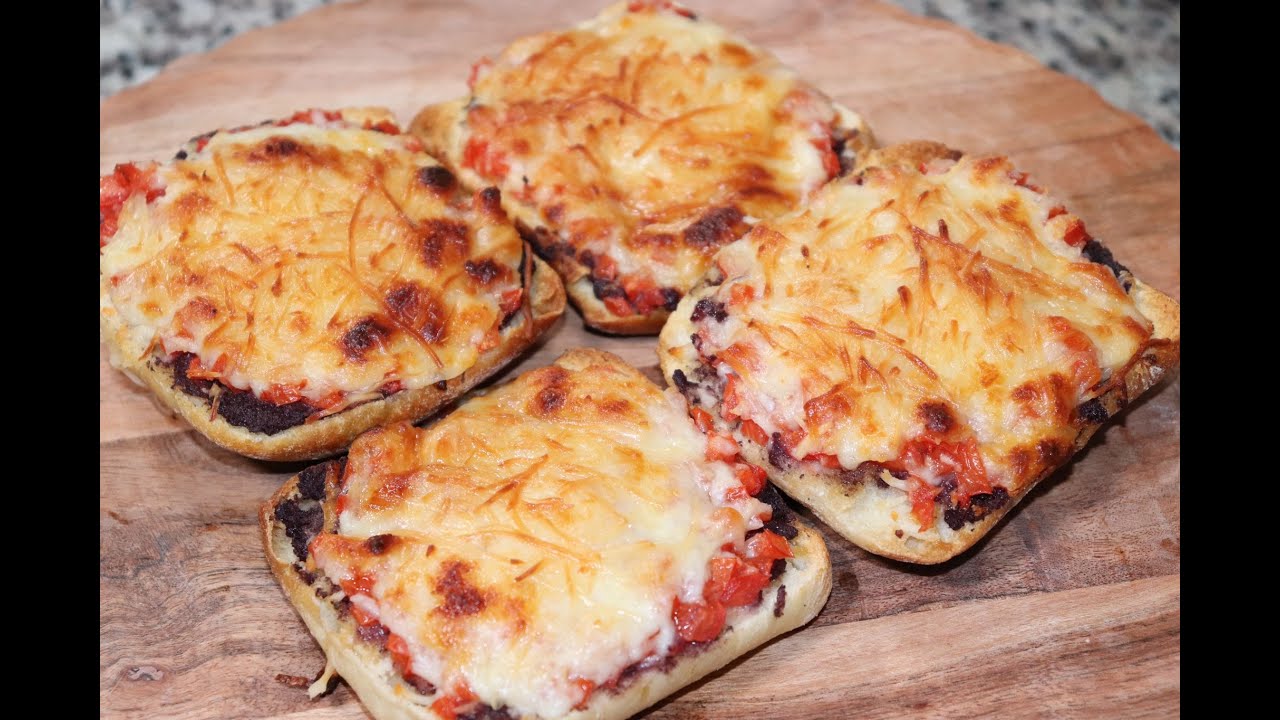 Como fazer bruschetta de tomate gratinada em casa - YouTube