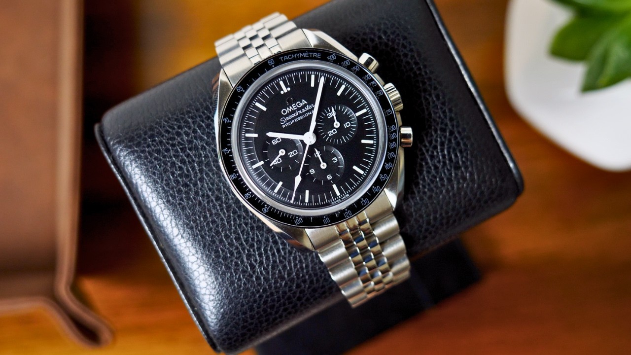 Omega Speedmaster Moonwatch Professional 3861 with Forstner Model J Jubilee Style Bracelet