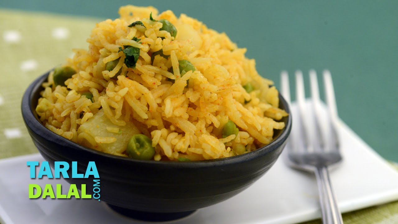 Potato and Green Peas Masala Bhaat by Tarla Dalal