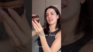 Natasa Stankovic Shows How To Eat A Cupcake Like A Sandwich Would You Try It?