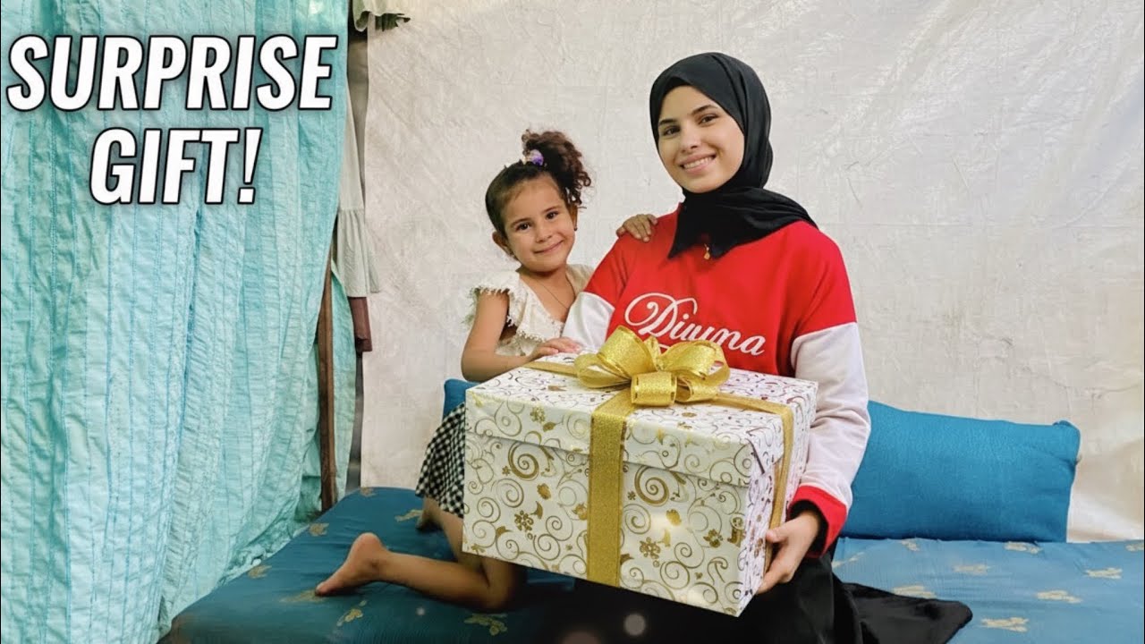 فاجأت بنتي حلا بصندوق هدايا ❤️ بعد انتهاء الحررب 