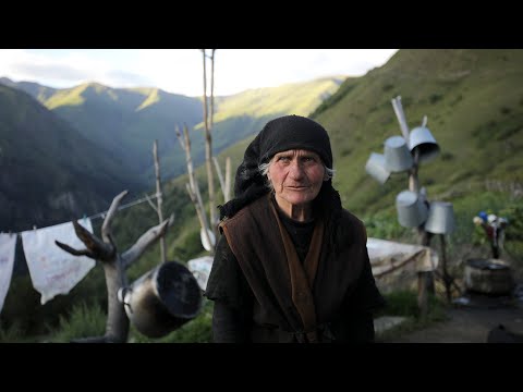 არც ცოცხალს მინდა სხვაგანა და არც მკვდარსა - მარტოქალი ელო მახაური მათურადან