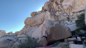 Scatterbrain V6 Joshua Tree Bouldering