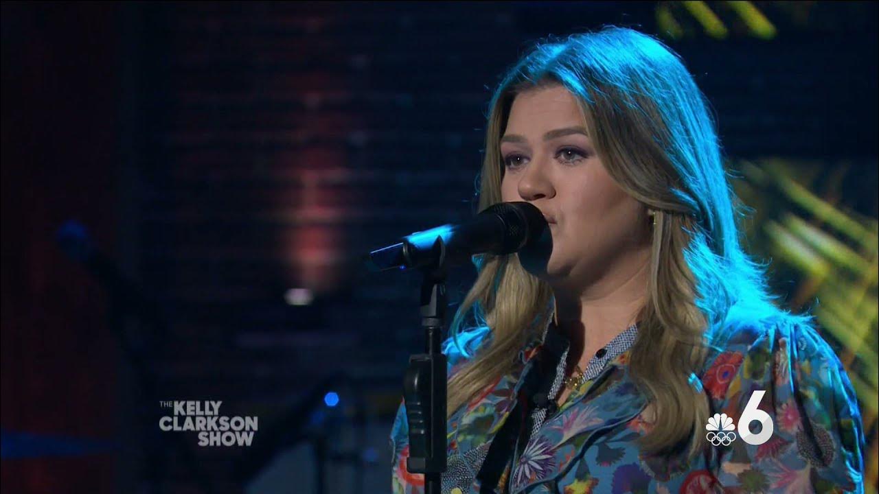 Kelly Clarkson - River Deep -- Mountain High - Best Audio - The Kelly Clarkson Show - Oct 27, 2021