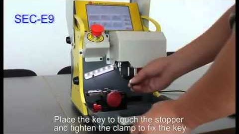 SEC E9 Fully Automatic Key Cutting Machine  How to cut a key