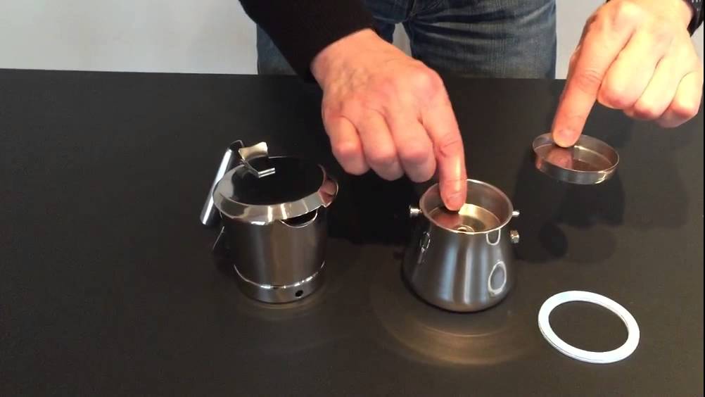 Giannini Espressokocher Giannina f. Induktion 3-6 Tassen - YouTube