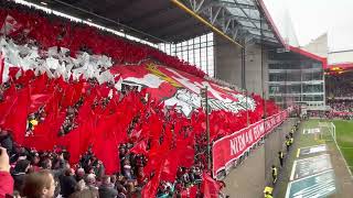 1. FC Kaiserslautern vs. Borussia Dortmund II 30.04.2022 - Palzlied und Choreo