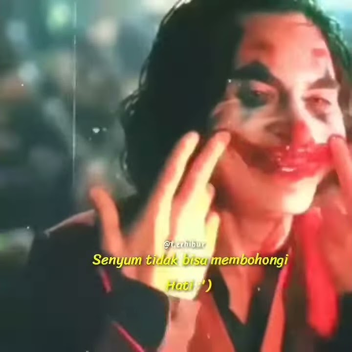 Senyum tidak bisa membohongi hati😔